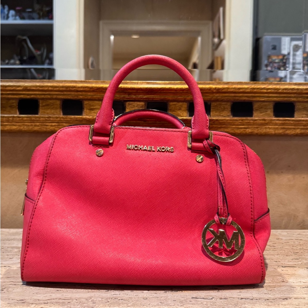 SOLD DO NOT BUY Michael Kors Salmon Satchel Bag - Picture 1 of 14